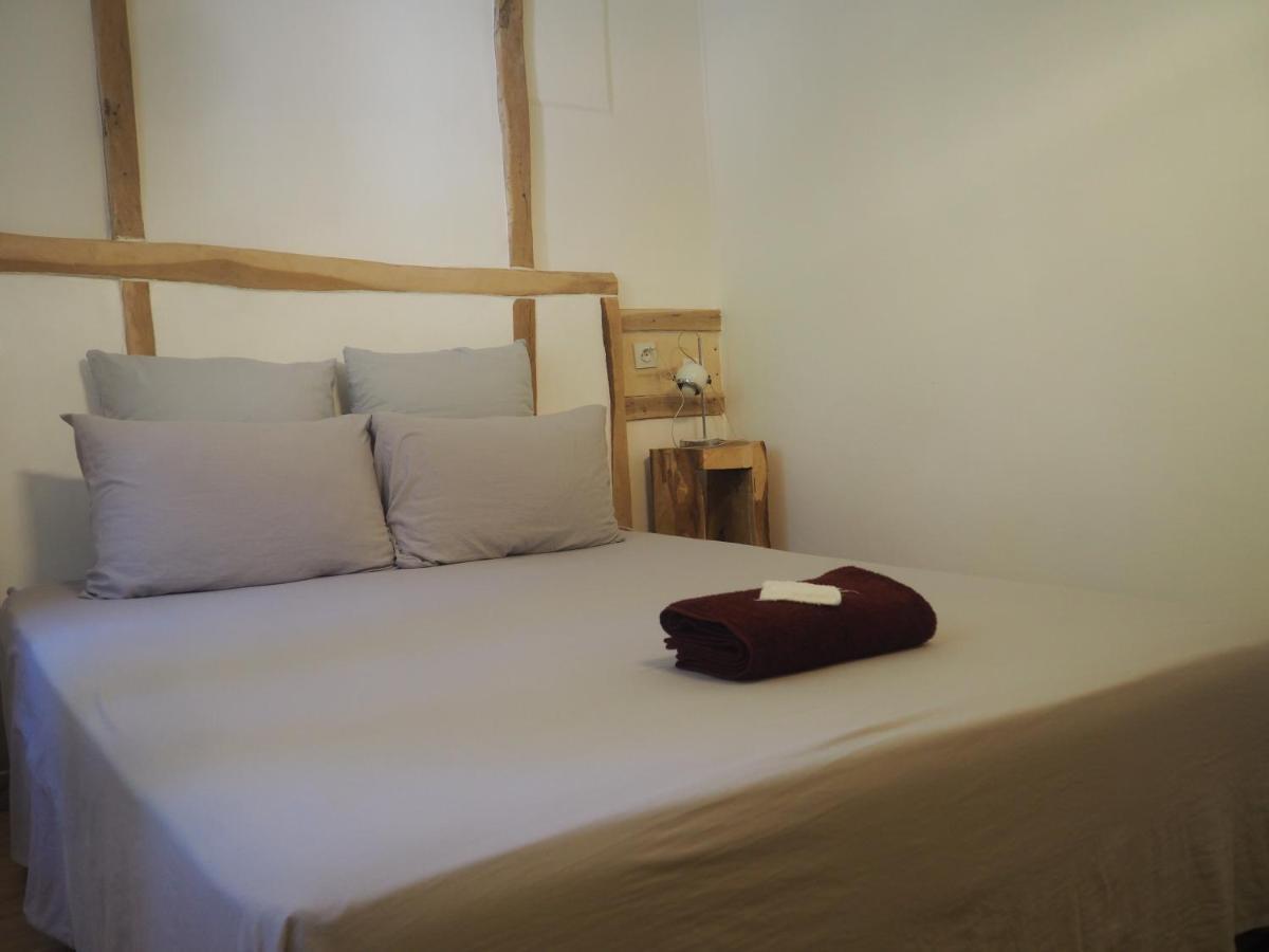 Moulin Bas, Pres De La Riviere Bed & Breakfast Carnac-Rouffiac Luaran gambar
